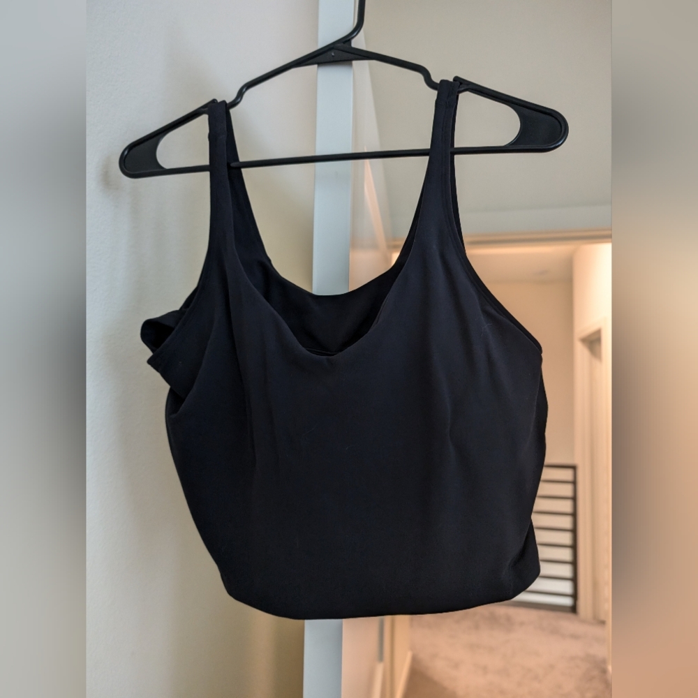 Black Lululemon align tank top crop